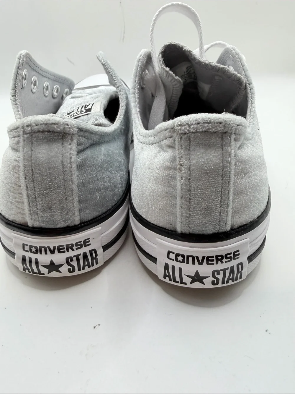 Converse Chuck Taylor All Star Low Top Sneakers - Light Gray suede